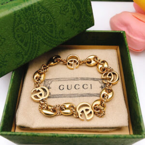 p55 number GSL0036Gucci classic gg bracelet