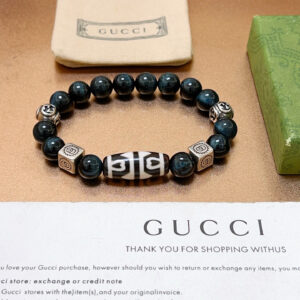 p125 New product releaseGucci braceletSame style for men and women The latest tiger eye stone bracelet is of higher quality and the same style as the celebrity Anger Forest series double g crystal braceletSize1624cmThe details are platematched with gold processing The glossy version is not available on the market The ordinary workmanship is not available on the marketThis one has been on sale and is a bestseller in Gucci It goes very well with clothes