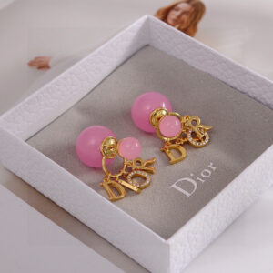 p55Dior Dior earrings new model on the market too beautiful to be missed aesthetic romantic a musthave for everyone popular Little Red Book selected zp consistent material super nice