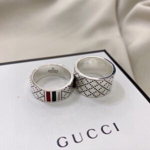 p95gucci Gucci 925 sterling silver red and green diamond plaid couple ringNarrow size 12141618202224Wide version size 14 16 18 20 22 24