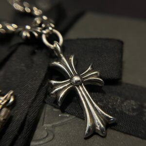 Cro Heart Cross Integrated NecklaceSterling silver material cross stitching retro gothic styleLength55cmCoding400880