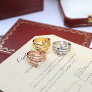 P45925035Cartier nails new multilayered glossy ring Cartier classic masterpiece timeless Consistently selected German imported gold material 18k electroplating layer Original logo code number 6789Give you the most perfect experience Three colors available accessories