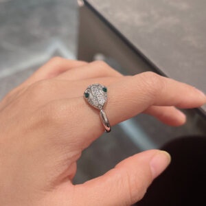 P58 Bvlgari Snake Ring925048Fashionable and luxurious high craftsmanship high quality brand jewelry Grid design on the back 18K electroplating subgold material code number 678
